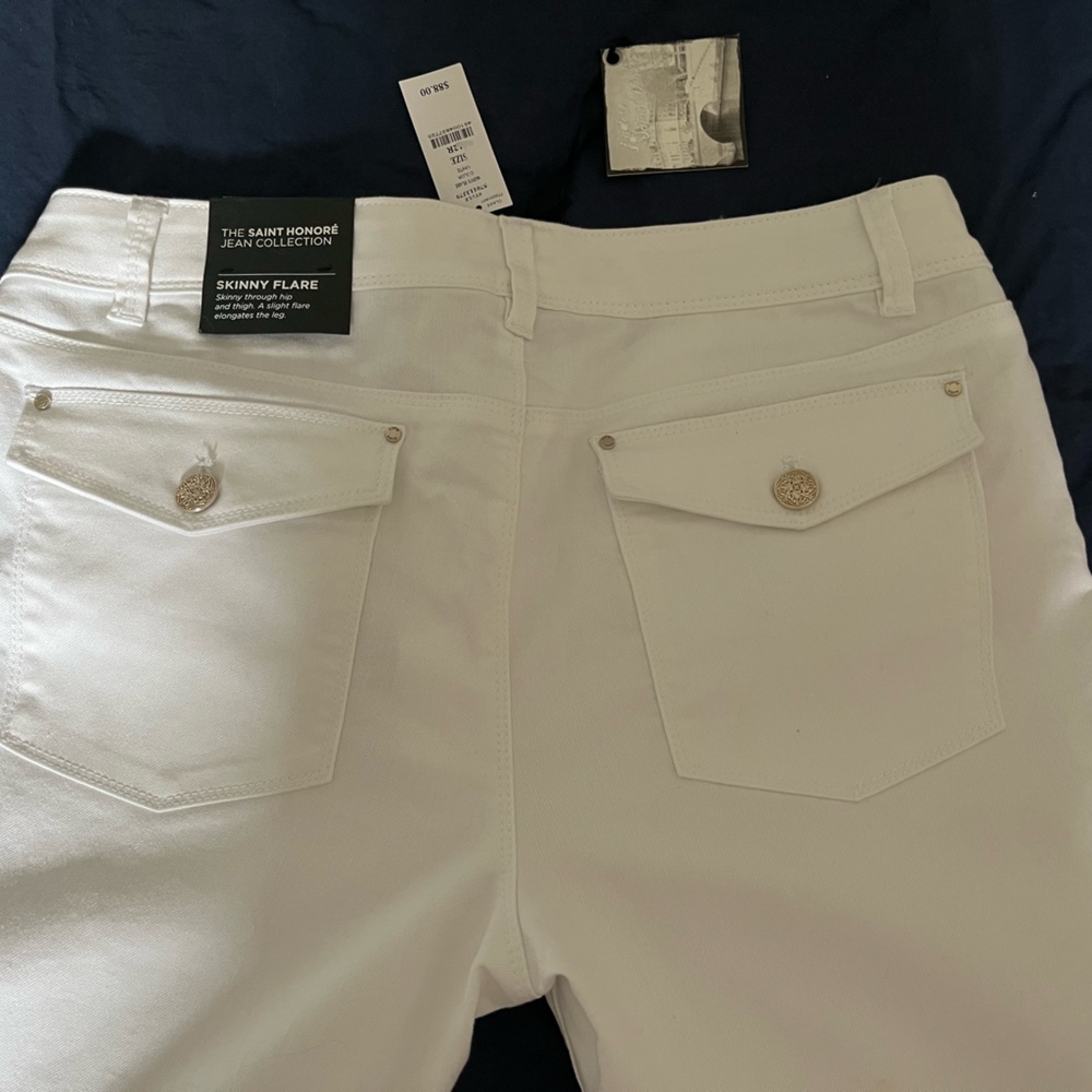 Brand new “White Black” white Jeans